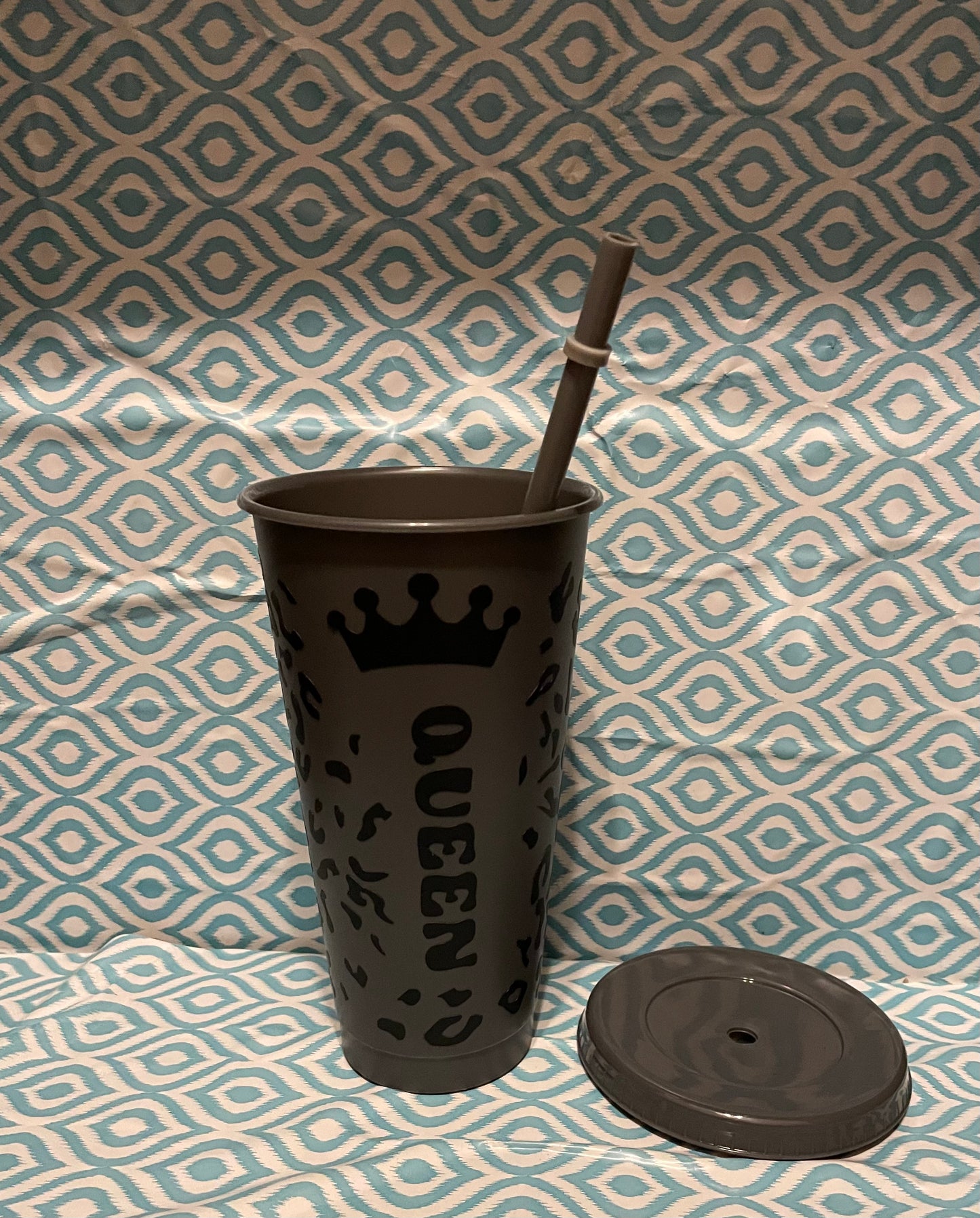 Black queen cheetah print cold cup gray