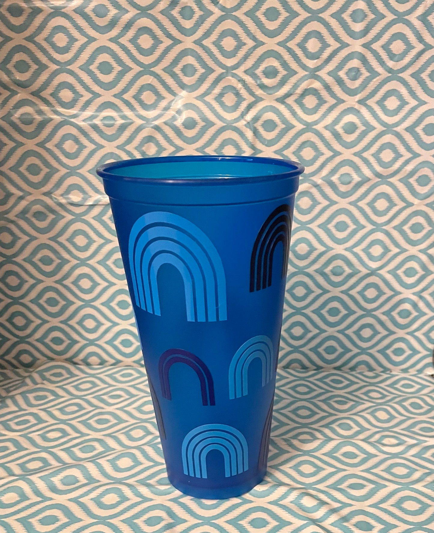 Blue rainbow cold cup blue